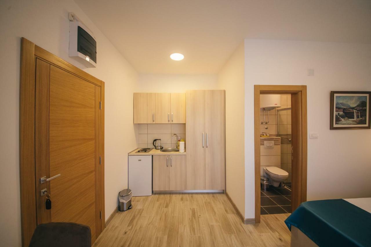 Apartments Vojislav Virpazar Extérieur photo